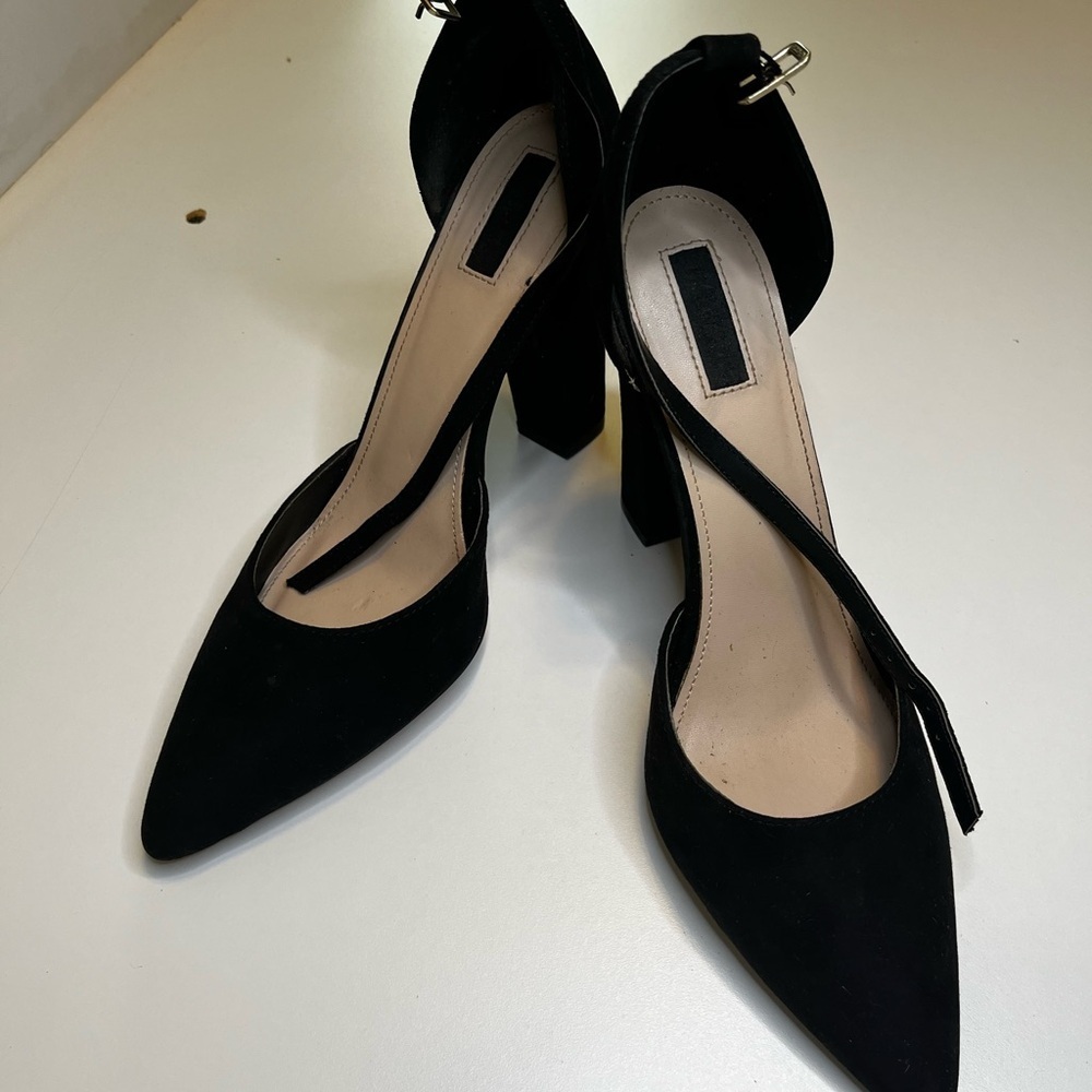 Forever 21 Elegant Black Heels